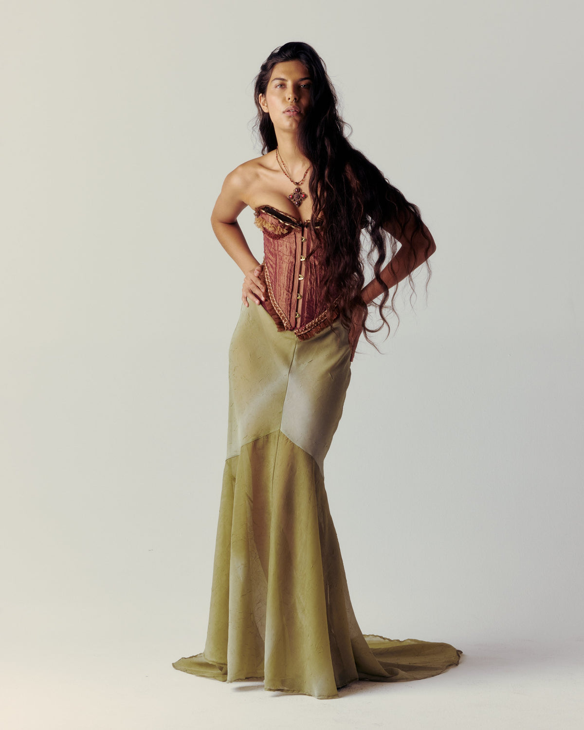 Cirque de L'amour lookbook, Savannah Rose